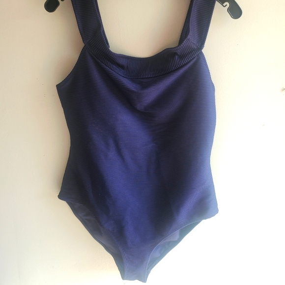 Old Navy Other - Old Navy swimsuit